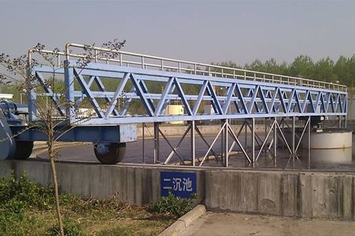 周邊傳動橋式刮泥機