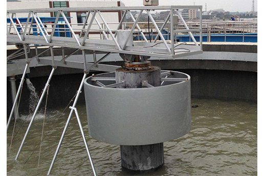 周邊傳動(dòng)半橋式吸泥機(jī)